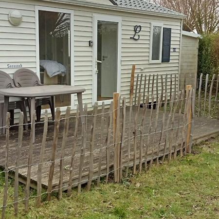 Luxueuze Stacaravan 4Pers Met Terras En Tuintje Bredene Dış mekan fotoğraf
