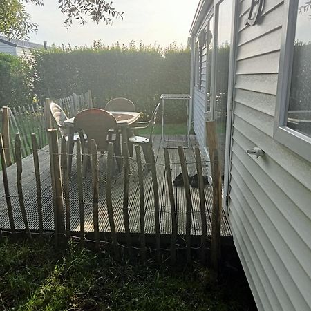 Luxueuze Stacaravan 4Pers Met Terras En Tuintje Bredene Dış mekan fotoğraf