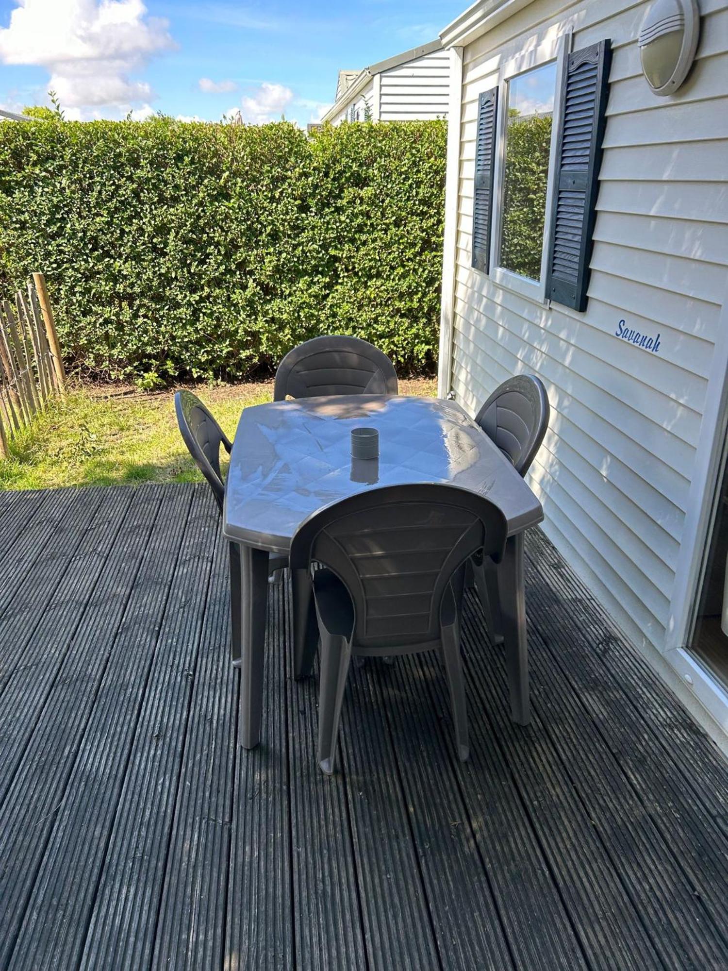 Luxueuze Stacaravan 4Pers Met Terras En Tuintje Bredene Dış mekan fotoğraf